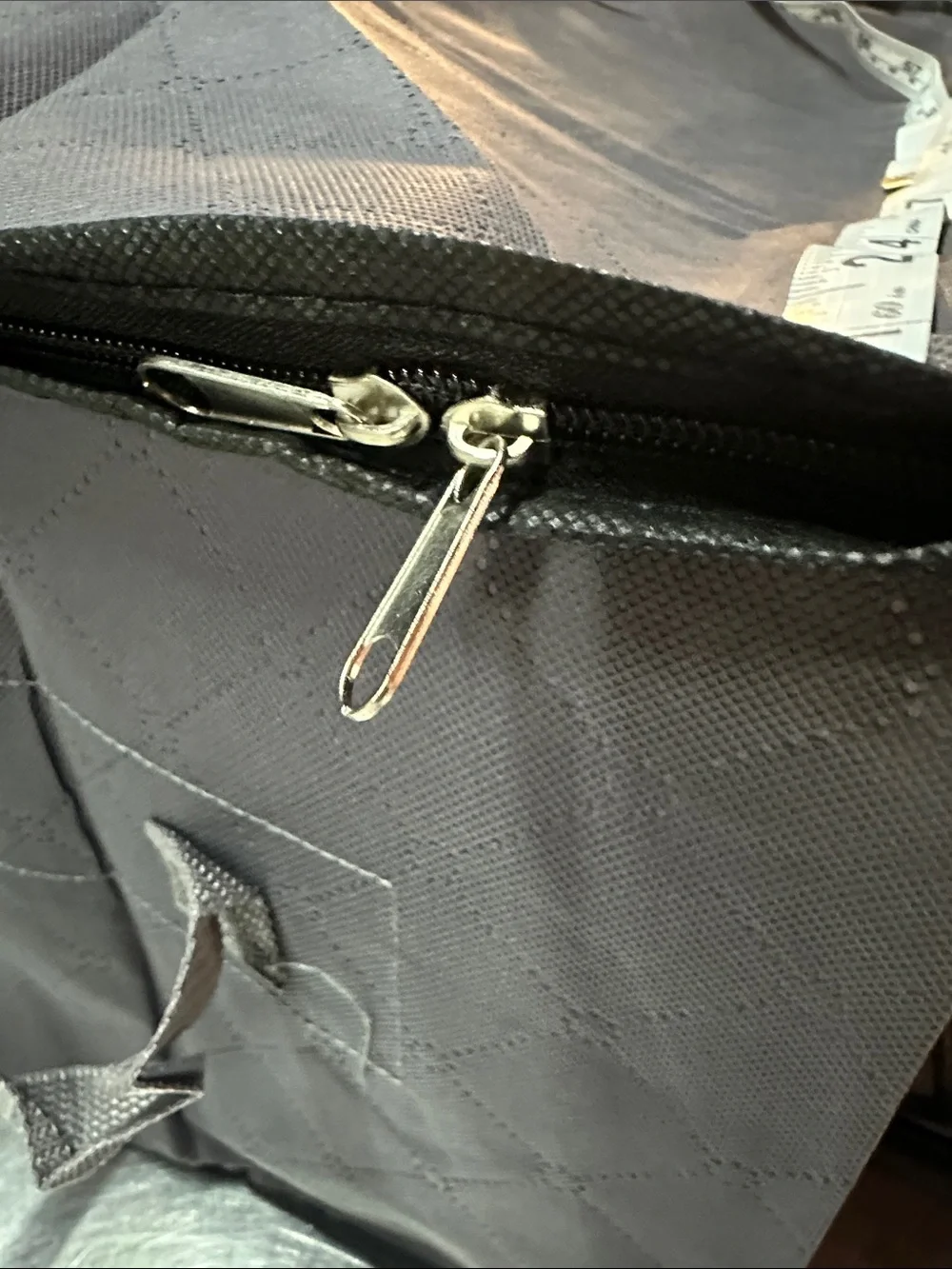 Blanket/clothing Storage with Window. Bag 12x24, two double way zippers.
